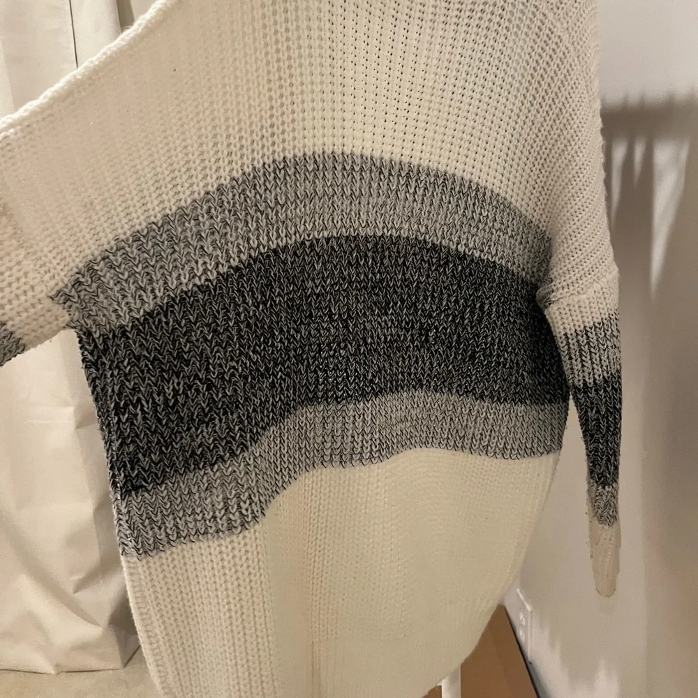 Cardigan - Picture 3 of 5